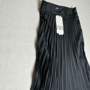 ZARA Black Pleated Midi Skirt Size XS Satin Finish Flowy Elegant NWT